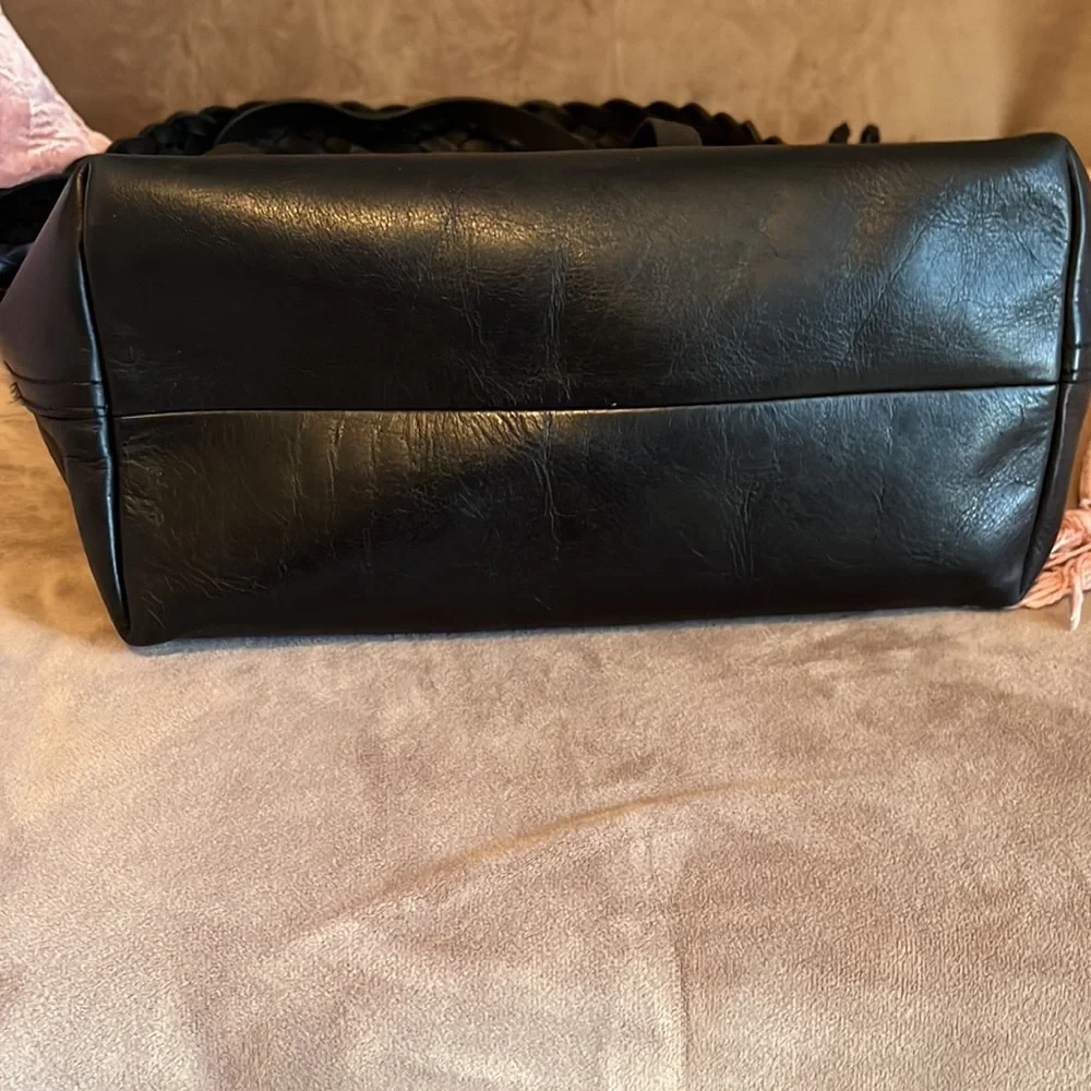 Madewell Black Leather Drawstring Bucket Bag - Picture 5 of 10